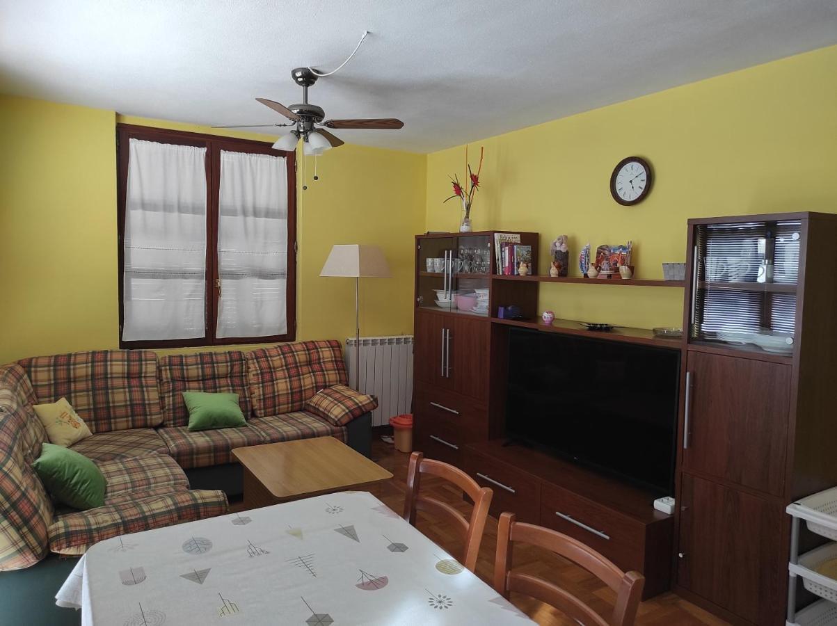 Apartamento Parque Europa Ezcaray Exterior photo